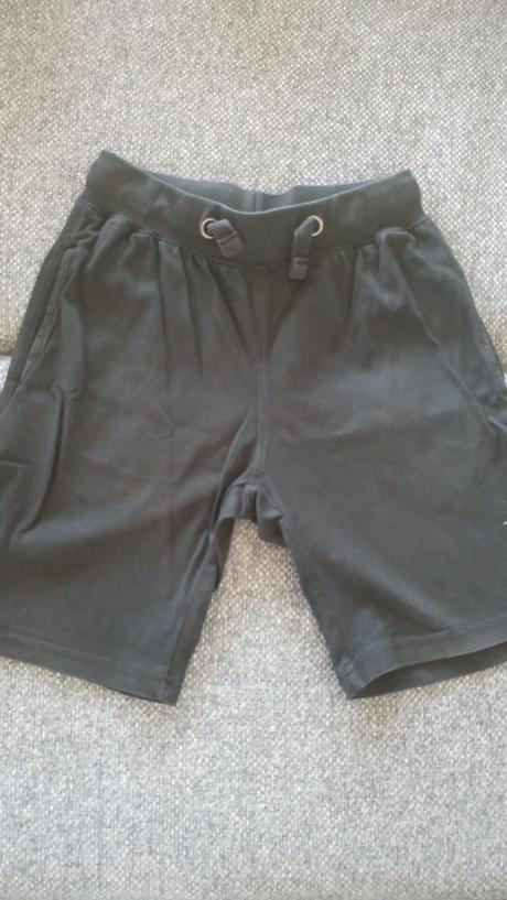 Čierne krátke nohavice, pepperts,140
