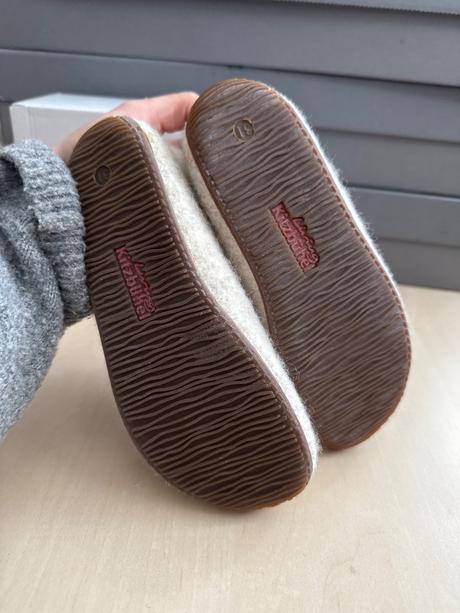 Detské papuče z ovčej vlny living kitzbühel, 31