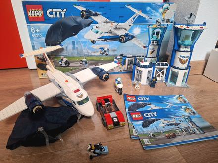 Lego city 60210 policajná letecká základňa,