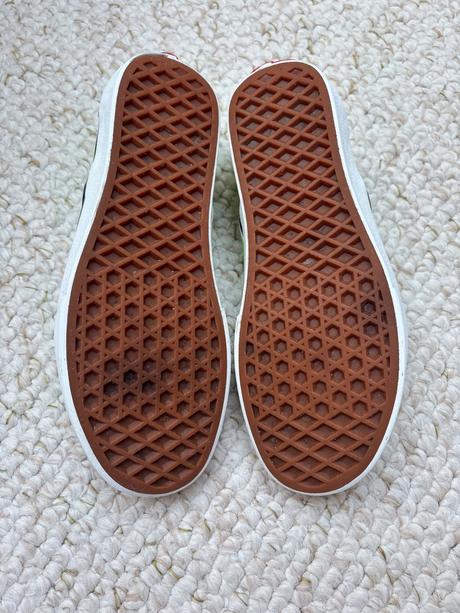 Slip on vans, vans,35