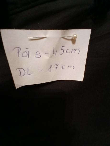 3/4 čierne nohavice, 46