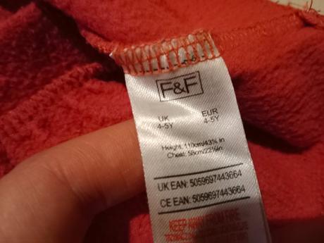 Teplé šaty s volánikmi, f&f,110