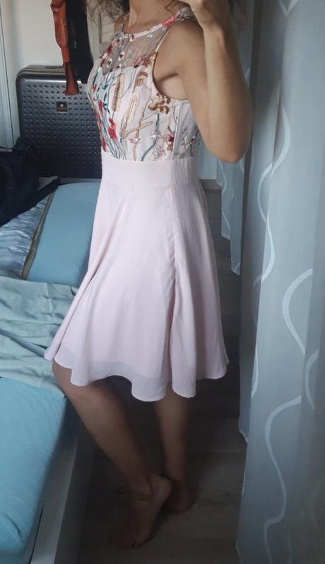 Spoločenské šaty, m