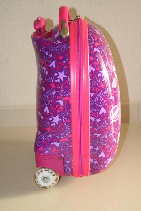 Kufor violetta so svietiacimi kolieskami, 