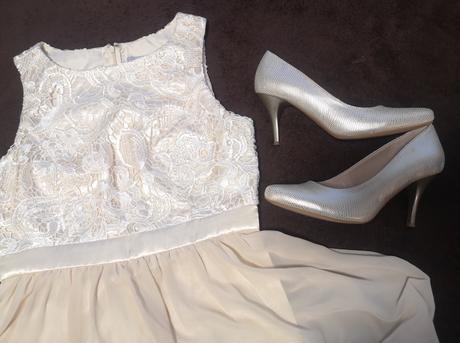 Spoločenské béžové šaty jake's č. 34/36, 36