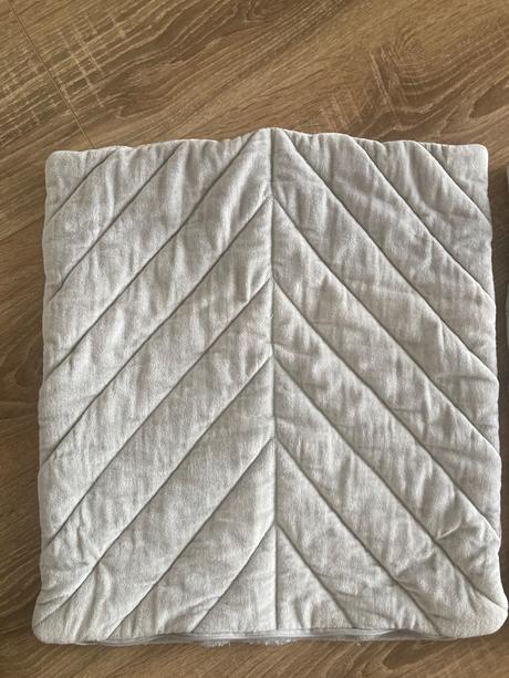 Dve obliečky na vankus, 