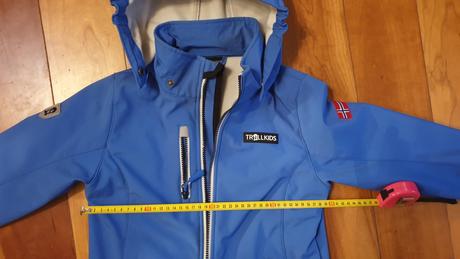 Kvalitná softshellová bunda, trollkids,140