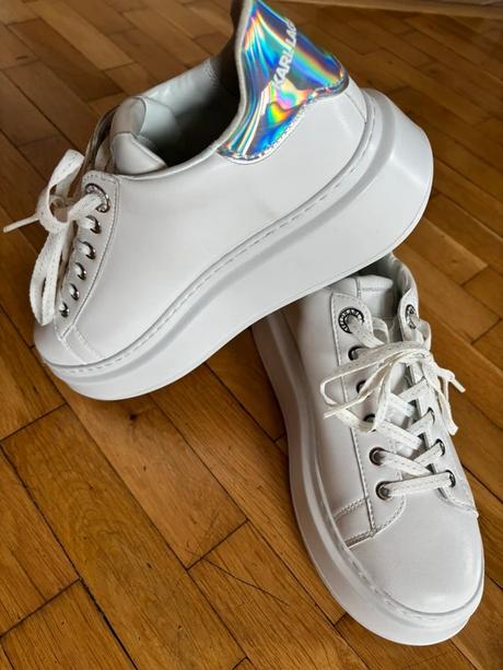 Karl langerfield, karl lagerfeld,39