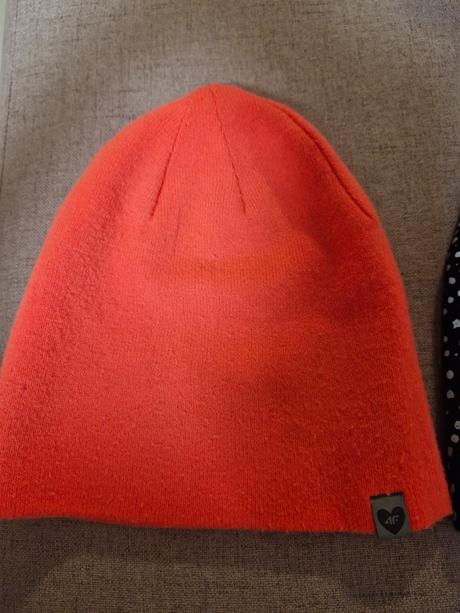 Dievčenské čiapky 4f, 50