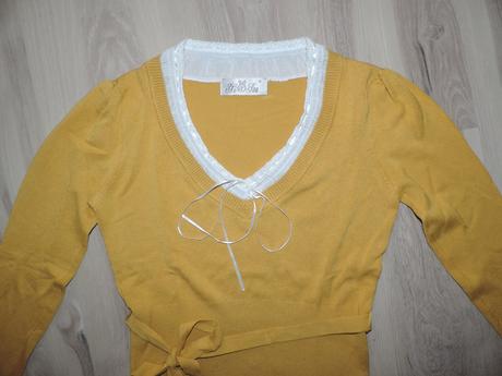 Pekný, elegantný pulovrík, m