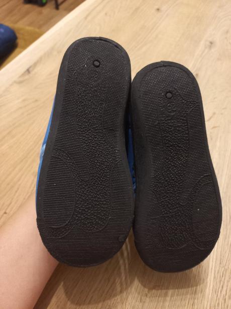2x obute papucky, 28, kik,28