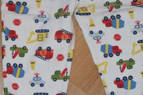 2x pyzamko auticko, vyborny stav, george,80