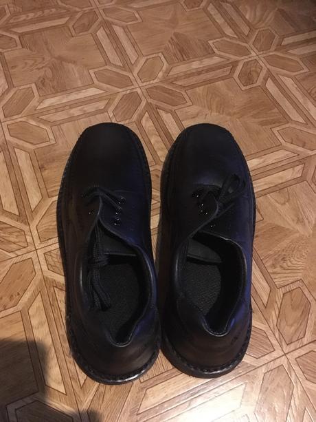 Čierne mokasiny, 41