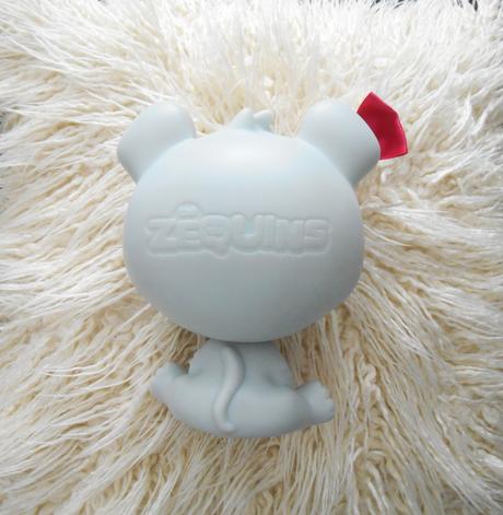 Zvieratko/bábika zequins s flitrami,