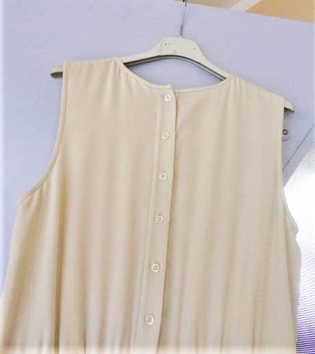 Perfektné šaty, 40