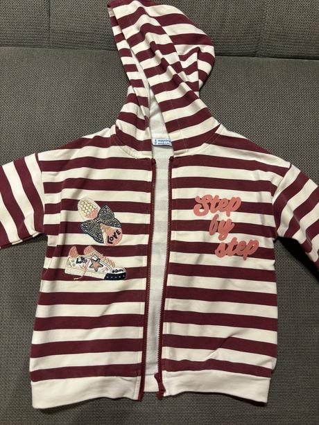 Dievcenska mikinka, mayoral,110