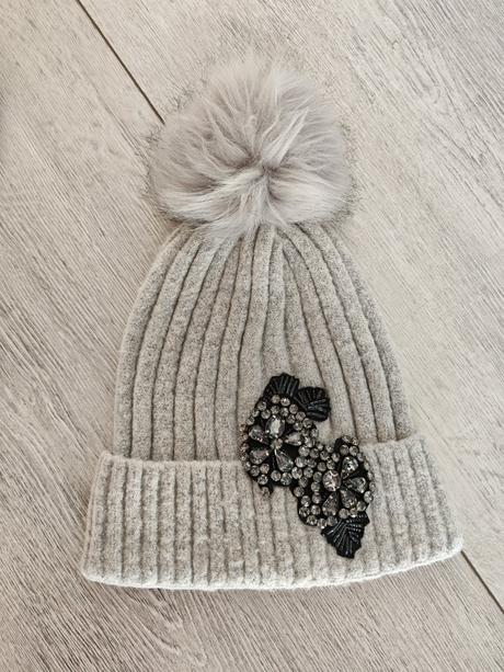 Sada čiapka a šál, orsay