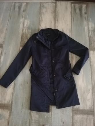 Tmavomodrý plášť, m