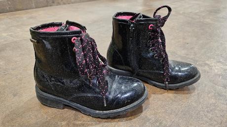 Dievčenské topánky, 31