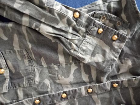 Maskacova košeľa, 146