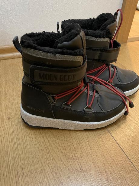 Moon boot, 30