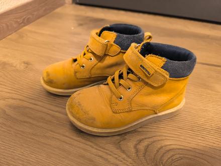 Topánky z brúsenej kože, protetika,26