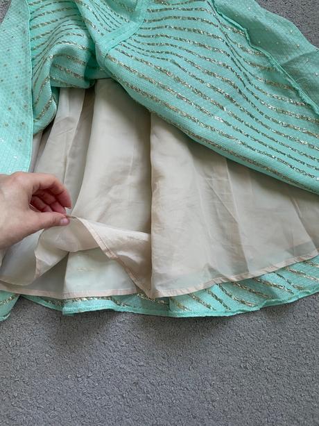 Elegantna matova sukna, orsay,s