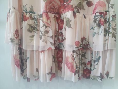 Elegantné šaty-nové, nenosené, 50