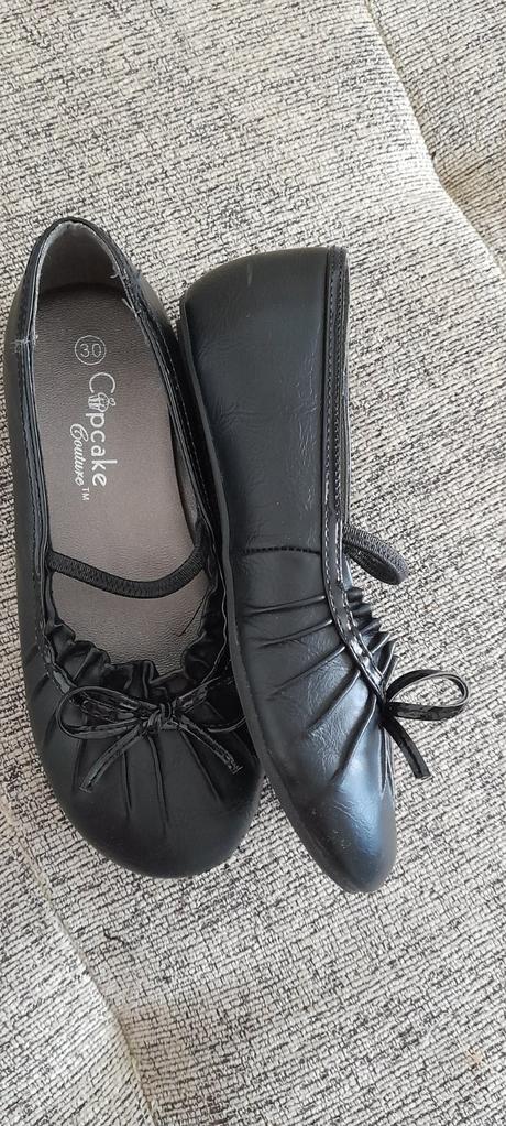 Čierne balerínky, cupcake,30