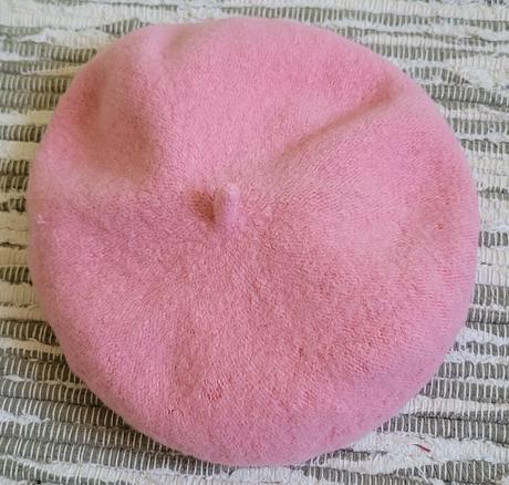 Retro ružová baretka, 92