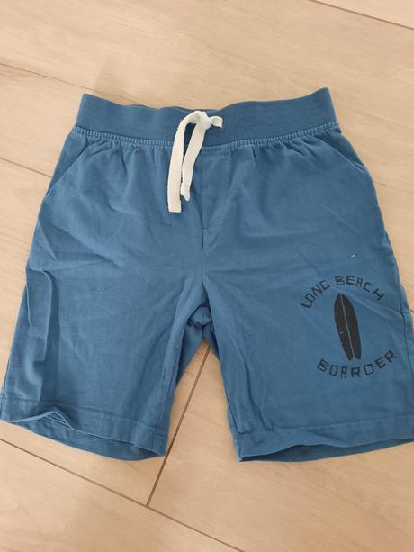 Šortky, pepperts,134