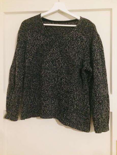 Melirovany pulovrik s v vystrihom, s