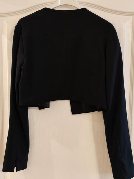 Čierne bolerko, new yorker,s