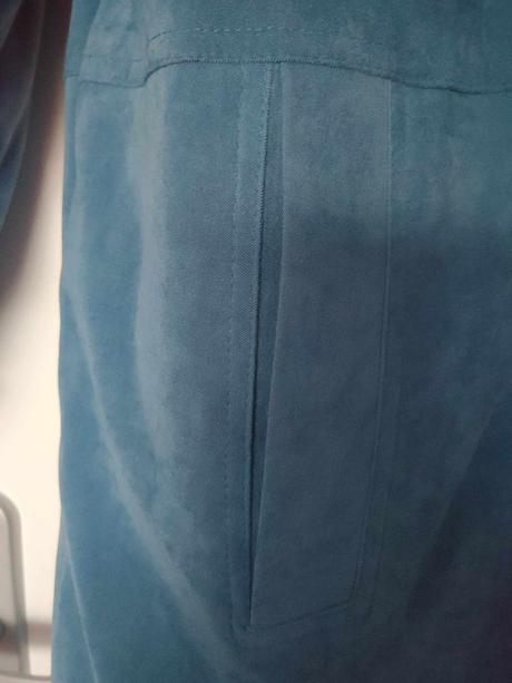 Kvalitný zimný ženský kabát, s