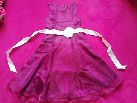 Slávnostné šatičky, 128