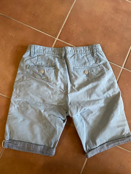 Svetlomodré kraťasy, 164