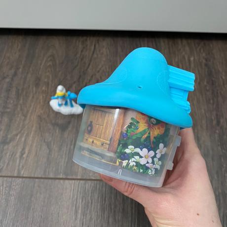 Šmoulinka s domčekom,