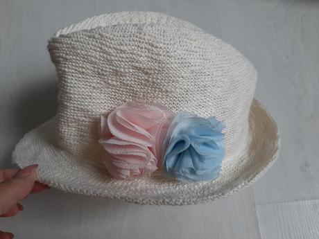 Klobuk, reserved,122