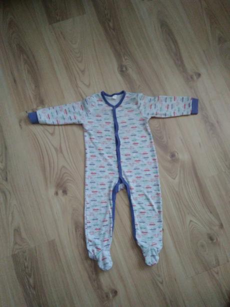 Overal na spanie, 80