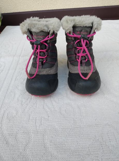 Snehule columbia, columbia,27