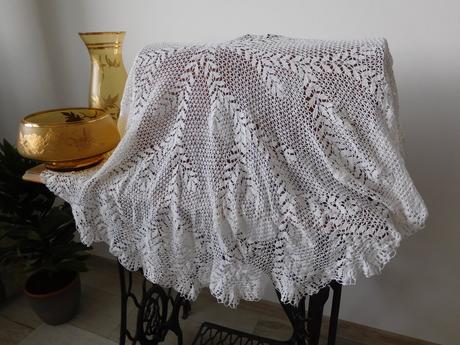 Dečku háčkovanú,okrúhlu-o rozmere-priemer 116 cm, 