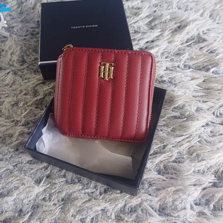 Peňaženka., tommy hilfiger