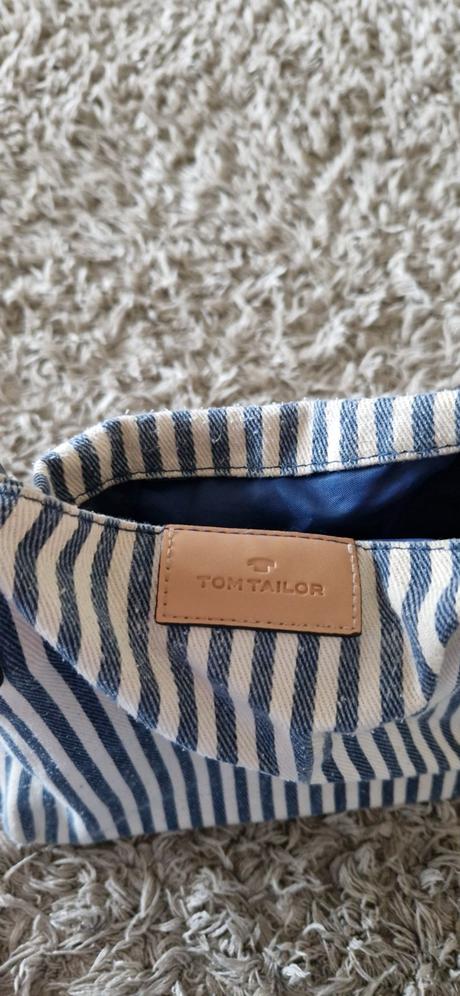 Kabelkatom tailor, tom tailor