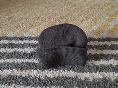 Čiapka so šiltom, 98