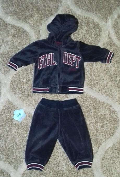 74 teply zamatovy kostym, 74