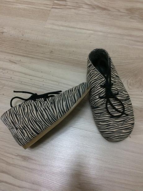 Jemne zateplené topanocky, zara,21