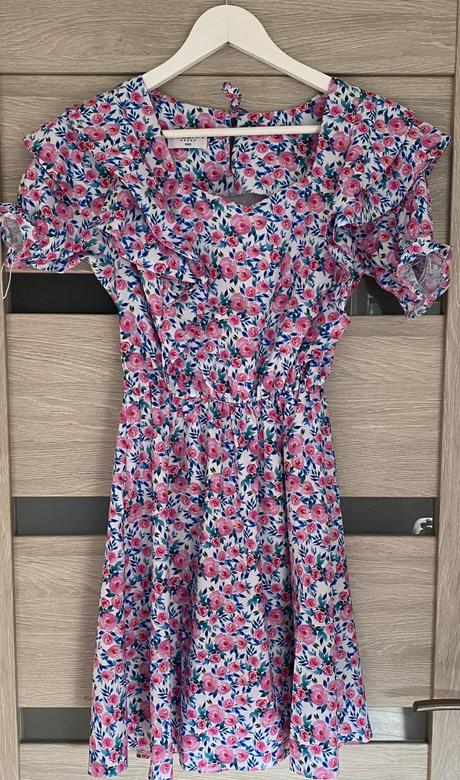 Kvietkované šaty, s