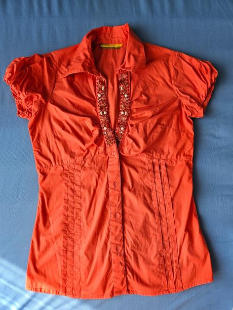 Červená blúzka s korálkami, calliope,m