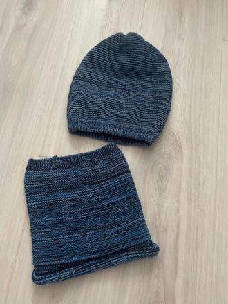 Čiapka a nakrčnik, 50