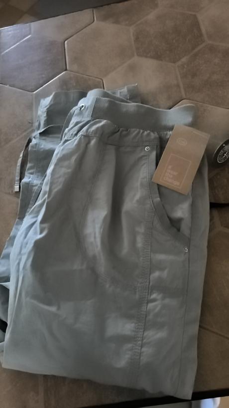 Trojštvrťové nohavice, c&a,38